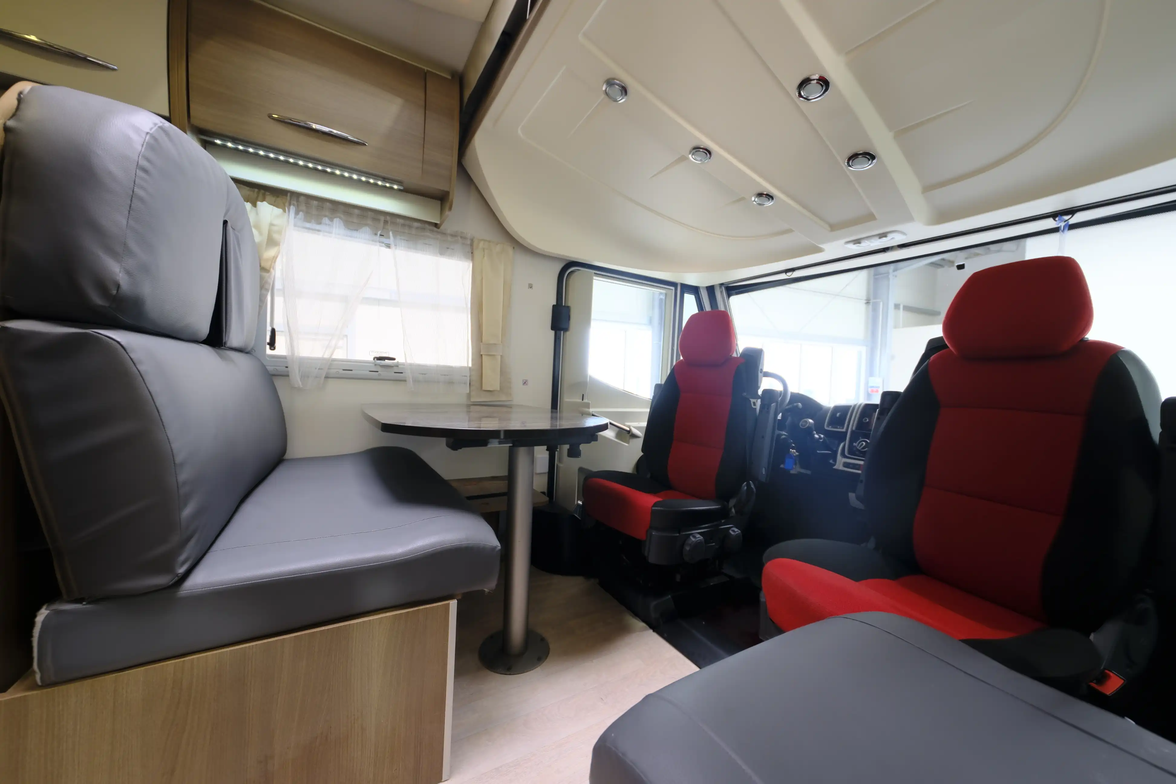 CHALLENGER Sirius 3017 - Ansicht 8